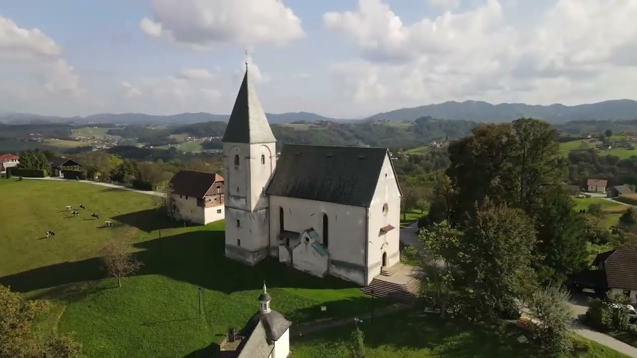 Kalvarija s cerkvijo svetega Roka &Scaron;marje pri Jel&scaron;ah