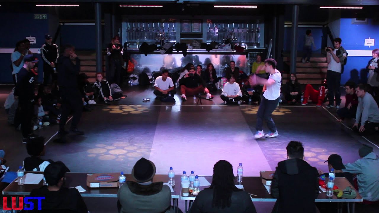 Battle - Break Dancing
