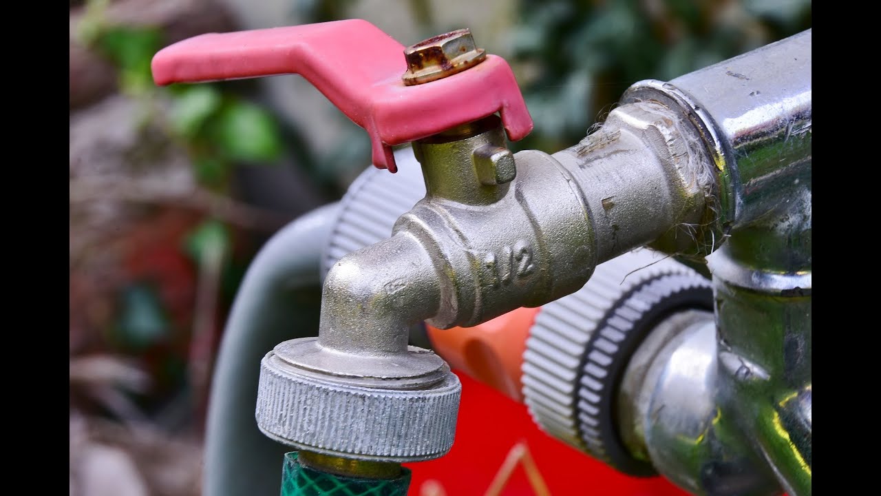 水龙头用一年就断？有人说锌合金是最没有用的金属，这是为什么