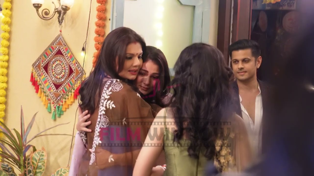 Megha Barsenge On location Manoj aur megha ne set pe ki masti l Colors TV