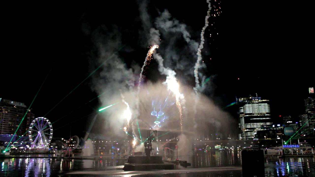 Vivid Sydney 2016 Laser Water Theatre & Fireworks - 15 June