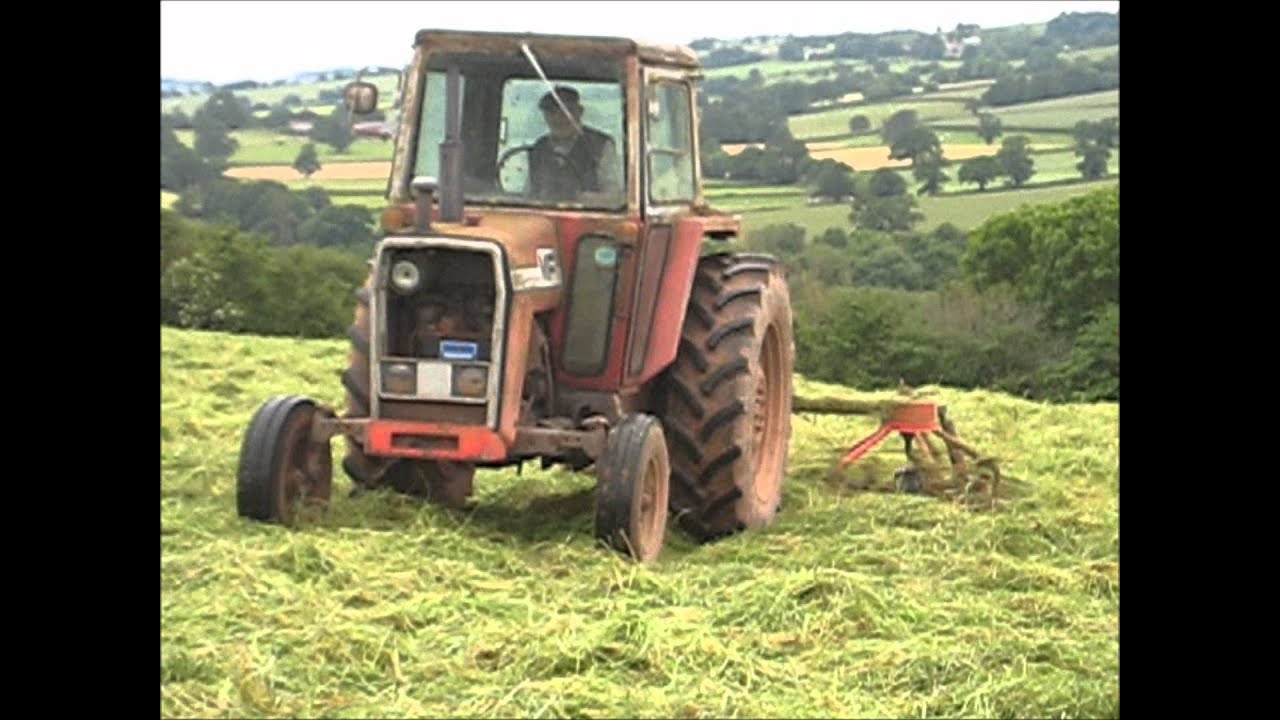 Tedding Silage With Massey Ferguson 590