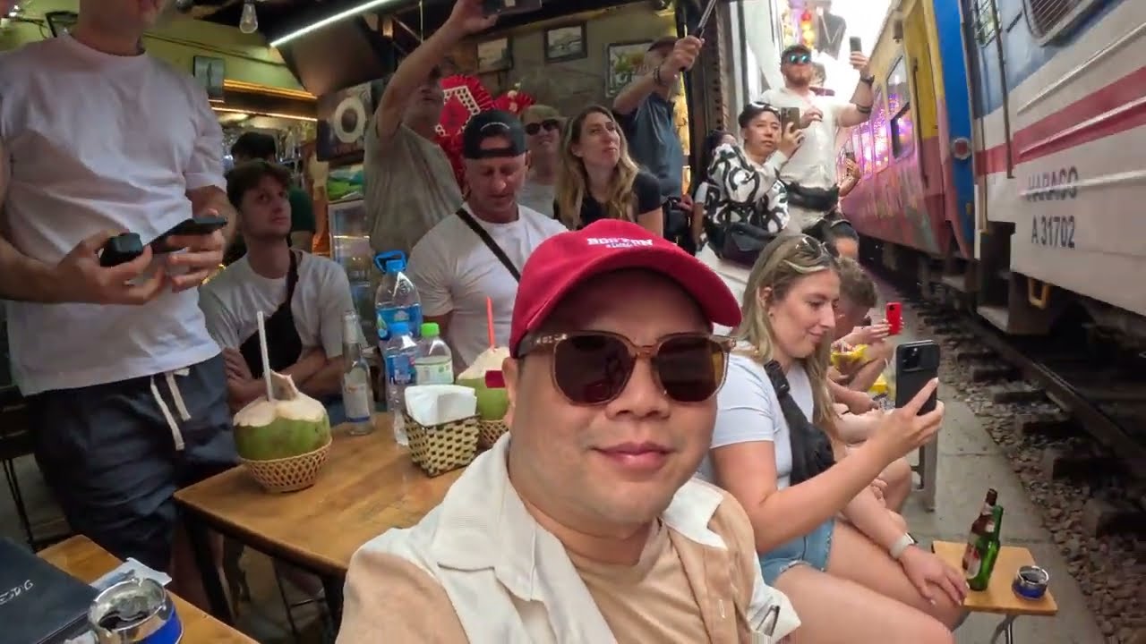 Vietnam 2025 - 8/29 - HANOI | Experience Hanoi TRAIN STREET - A Well-Known Tourist Attraction