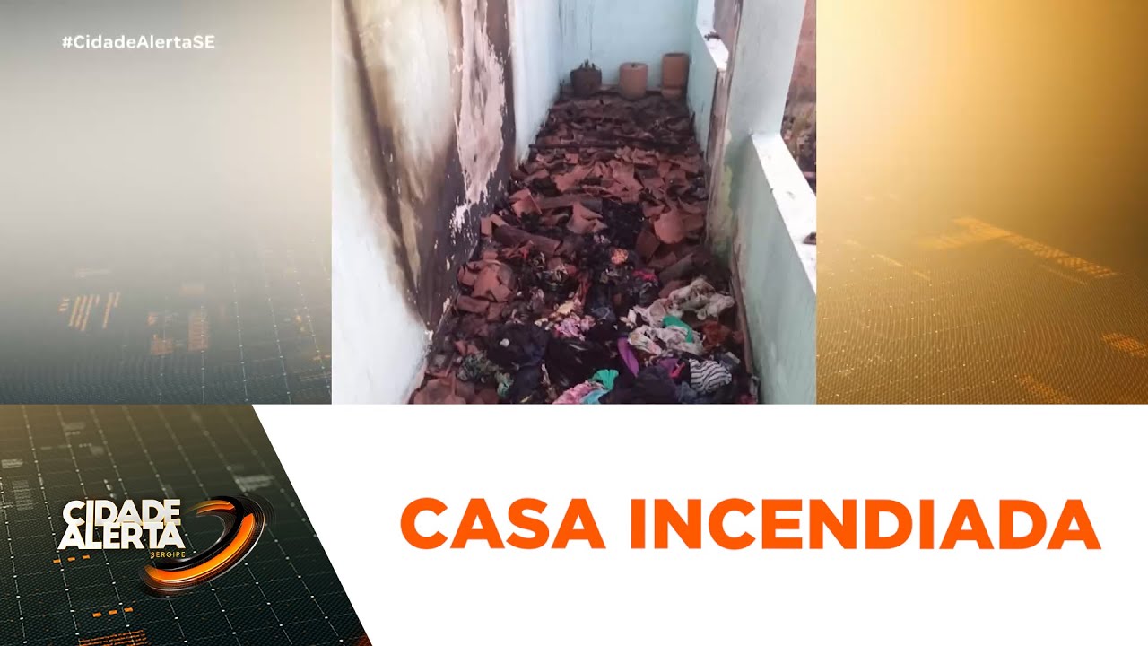 Casa é destruída por incêndio em Pacatuba - CA