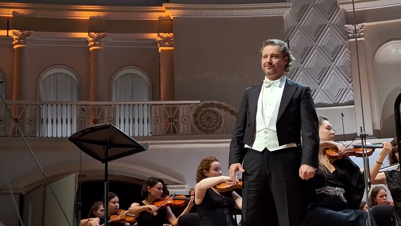 Дмитрий Корчак (тенор), 