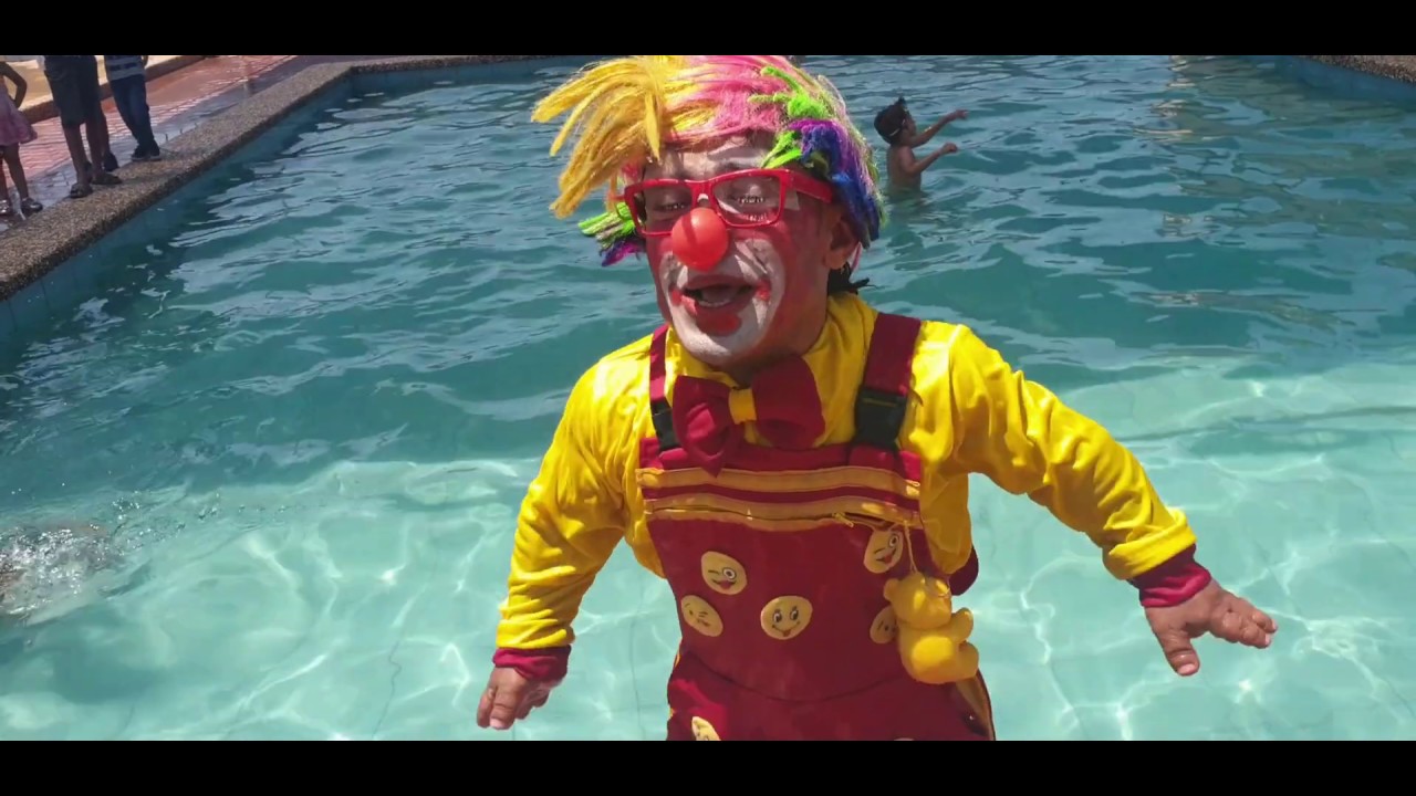 عمو مروش عمو عوش - عمو علوش في المسبح  Aloosh Swimming