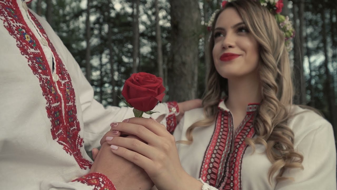 Бисера и Лидия - Сяйна месечина