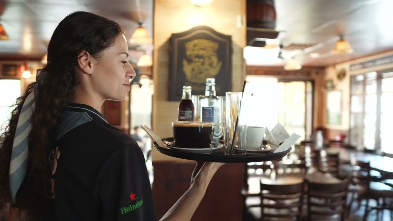 King's grand Cafe, Santa Susanna