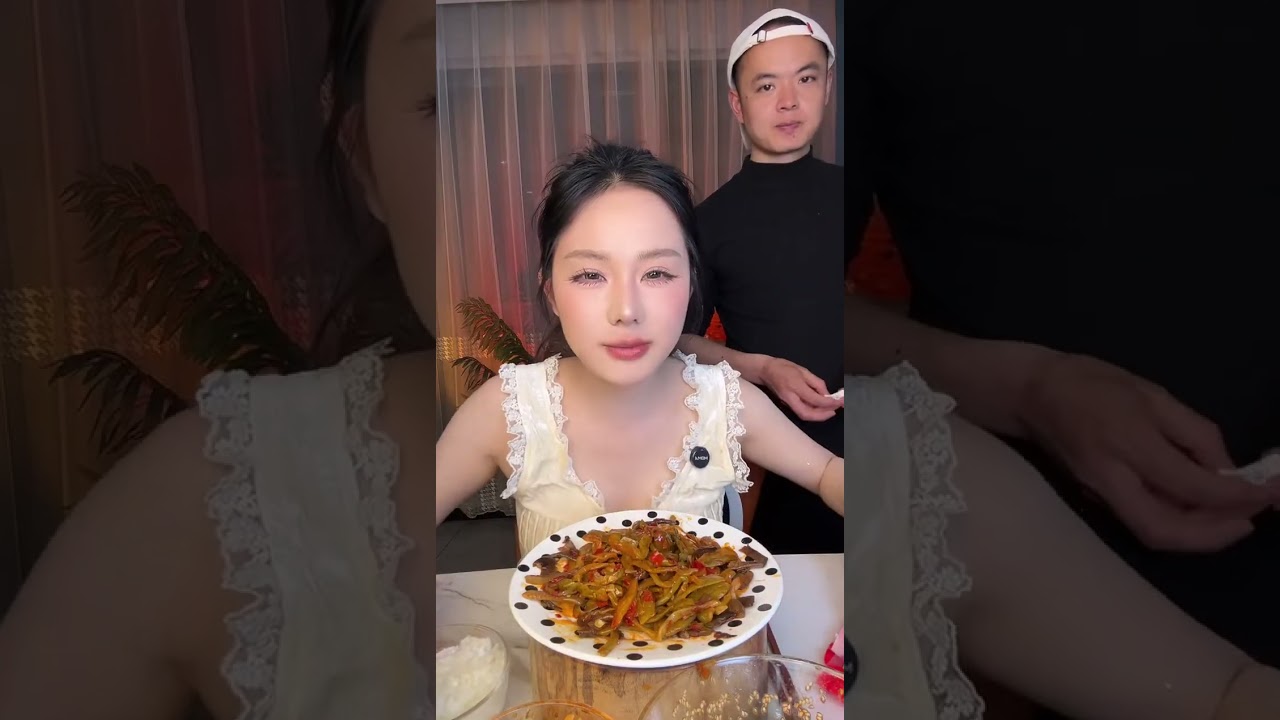 Mainland Chinese street snacks live broadcast 2026/02/26 01:06:44.