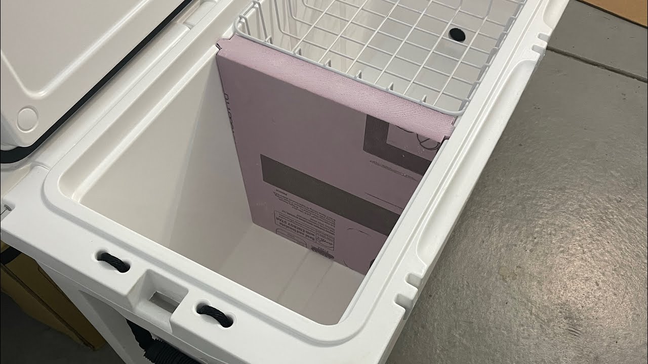 Cooler hack: make your own cooler dividers with foam