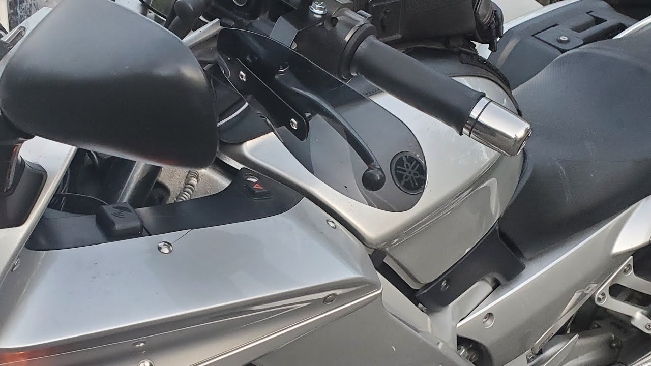 Universal Motorcycle Hand Wind Deflectors on Yamaha FJR1300