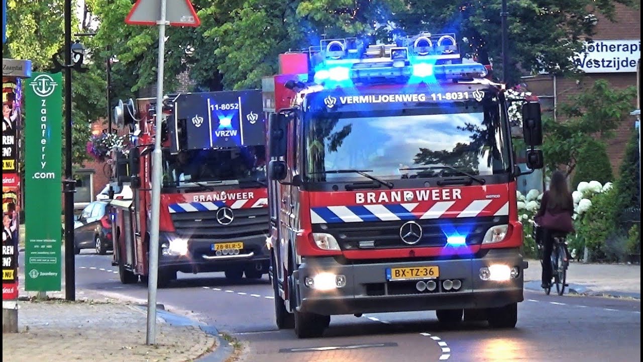 [Grote Brand] Hulpdiensten rukken met spoed uit voor een Grote Woningbrand in Zaandam!!