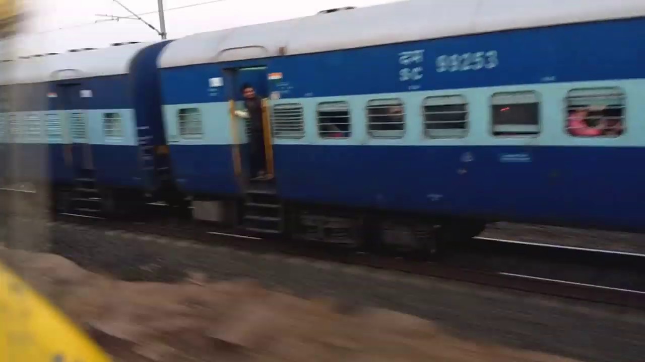 Epic parallel run - Bilaspur BPL exp giving tough fight to AP SK