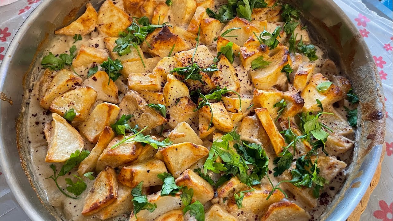 كفته بالطحينه مع البطاطس 😋😋مع العيش الشامي ولا اروع