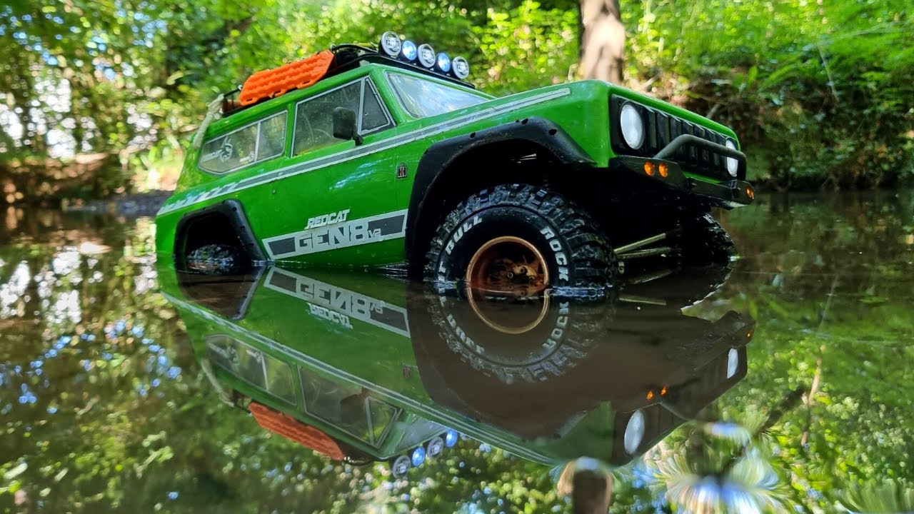 Taking a Dip - Redcat Gen8 v2 Scout II - 1/10 Scale RC Crawler Trail Run & Creek Crawl