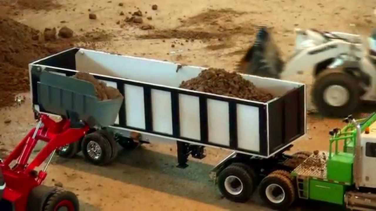 ALSFELD KOMATSU WA 600 WHEEL LOADER at hard work