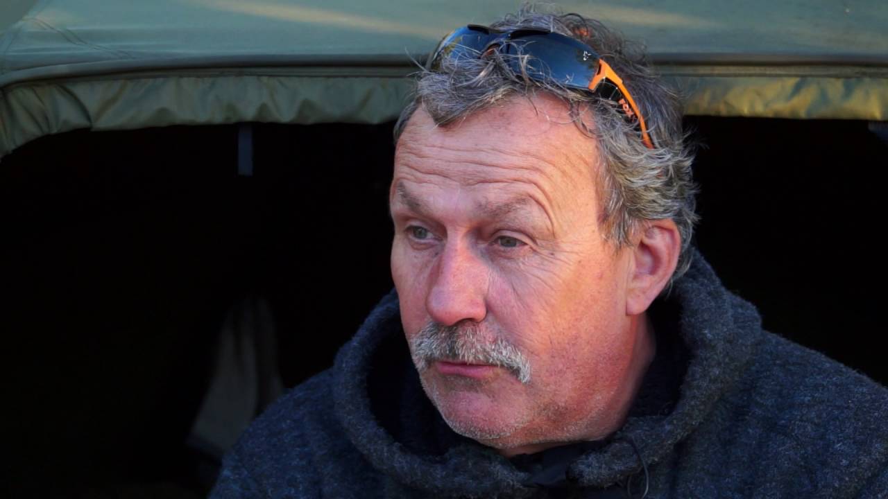 ***CARP FISHING TV*** Edges Volume 4 - Chilly on Farriers