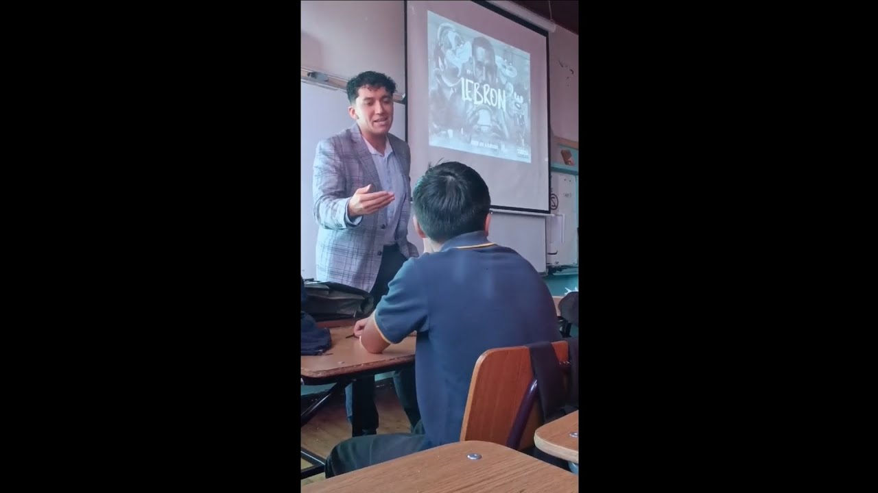 PROFESOR CHILENO, LE DA CLASES RAPEANDO A SUS ALUMNOS !
