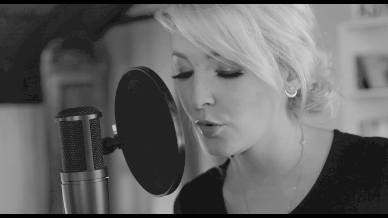 Ghost - Halsey - Cover by Ashton Kate