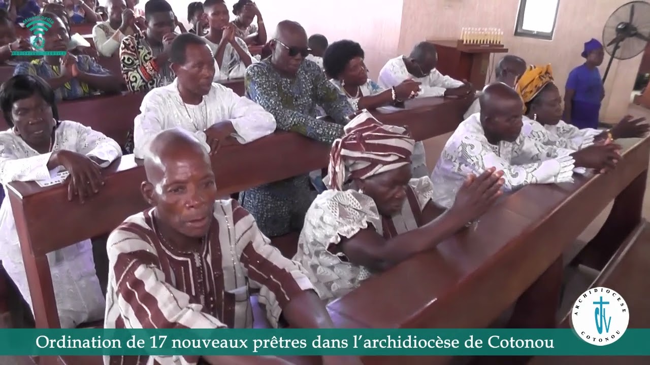 Ordination de 17 nouveaux pr&ecirc;tres dans l&rsquo;archidioc&egrave;se de Cotonou