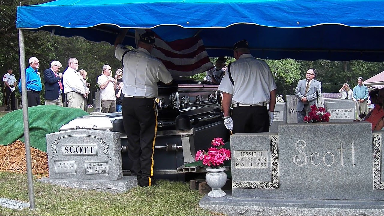 Gordon Scott at Graveside Services 8/22/18