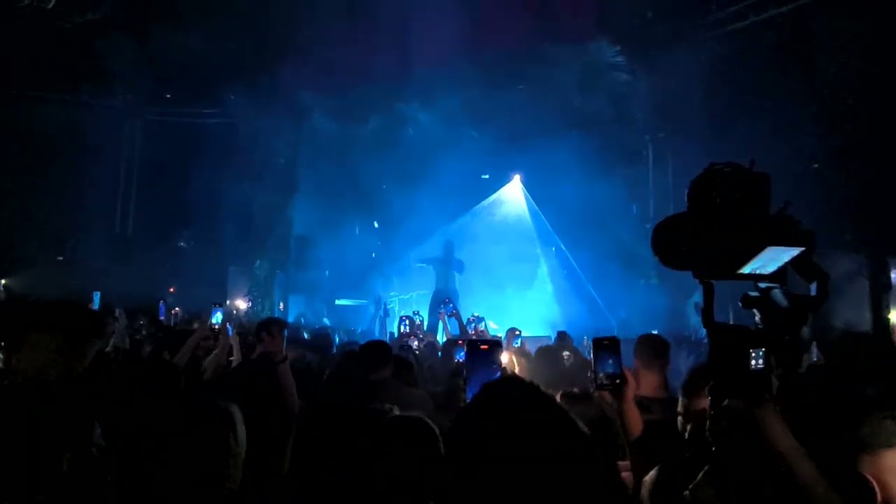 Лёша Свик - Луна (live). Москва, VK Gypsy, 2025