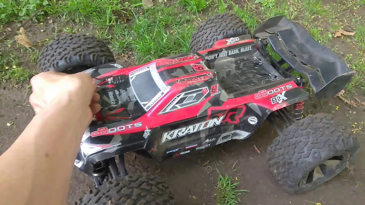 Arrma kraton 6s with shredder 1/6 scale tires!!!!