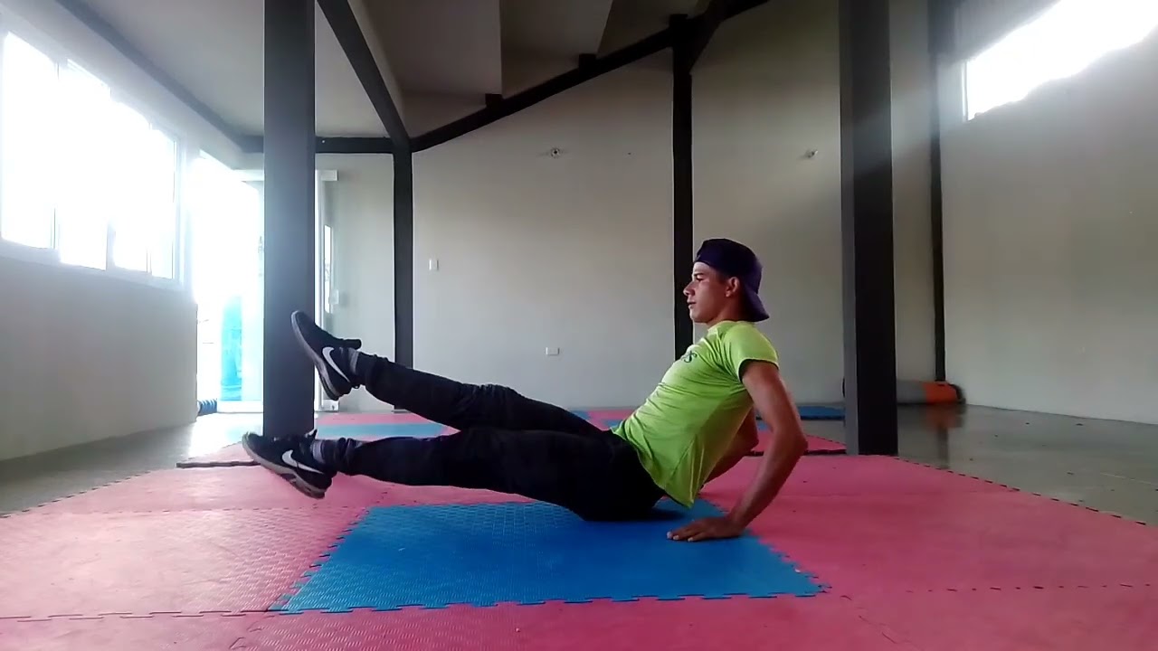 Ejercicio Fuera del Agua 🌊 | Ejercicios Para Corregir la Patada Estilo Crol en Natación 🏊🏻‍♂️