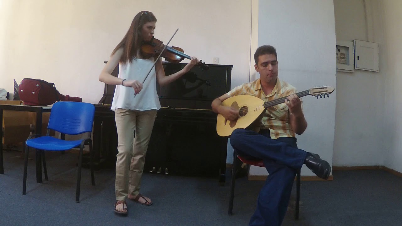 Κατερίνα Μόκα - Μπαίνω μες τ’ αμπέλι & Τασιά