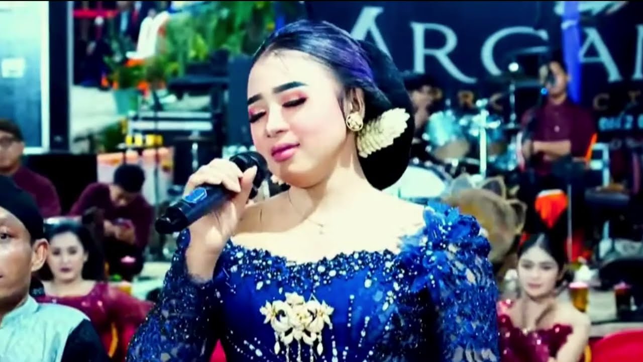 Niken Salindry  Angenteni Bowo Pangkur Rinoso