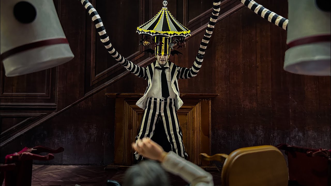 Mezco One:12 Beetlejuice