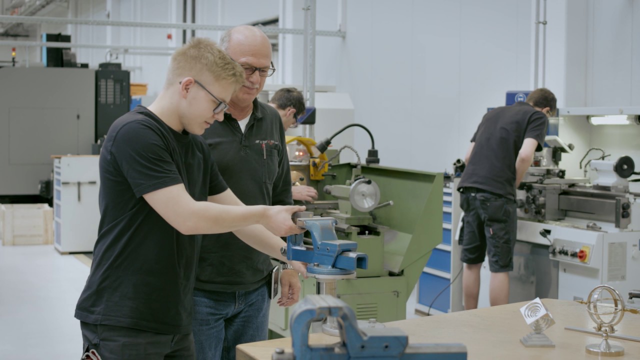 AVS Römer GmbH & Co. KG - MADE in FRG