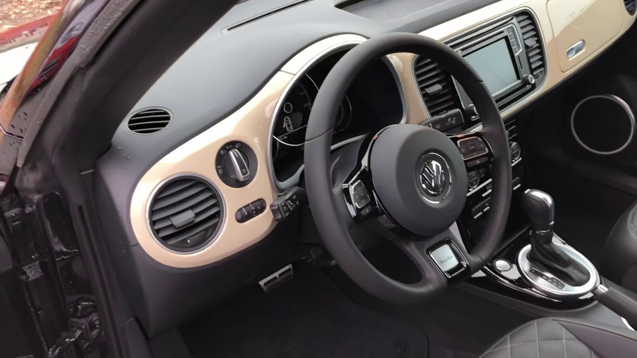 Full Walk Around of a 2019 Volkswagen Beetle Convertible SEL Final Edition