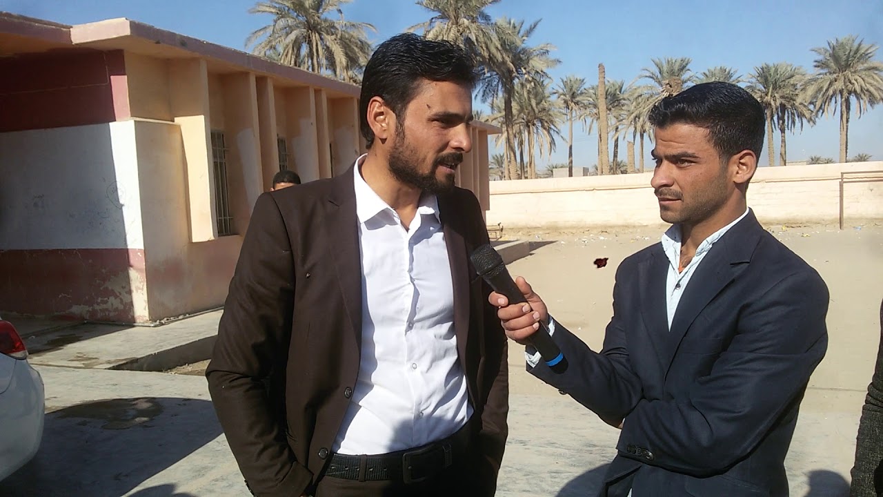 اطالب محمد امير لقاء مع استاذ محمد في مدرسه ابن زيدون لاحتفال بيوم النصر العضيم