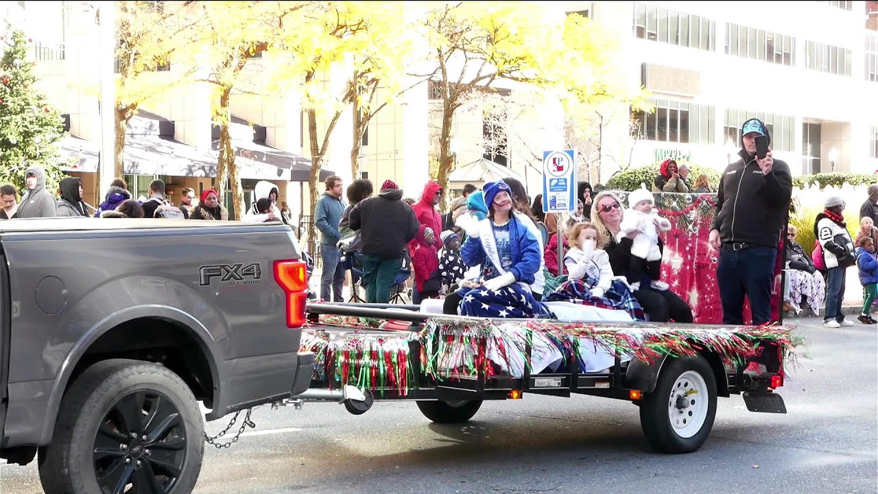 Harrisburg Holiday Parade 2024