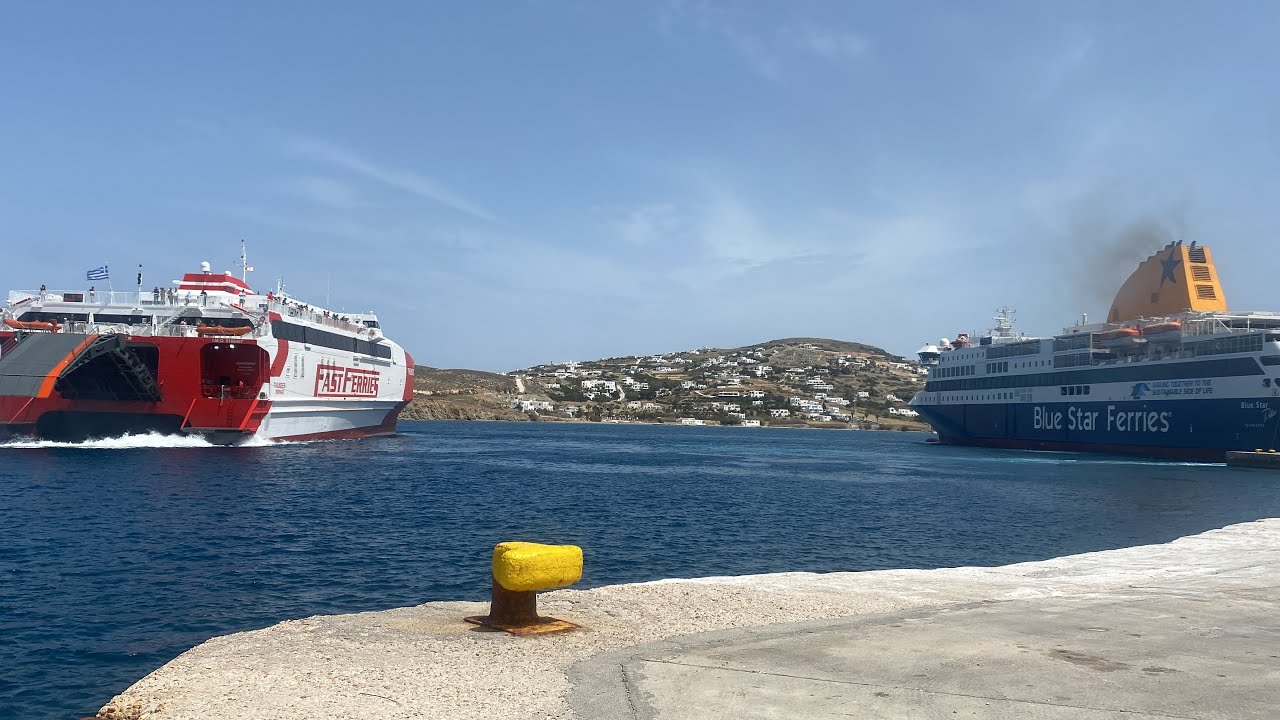 Άφιξη thunder και αναχωριση blue star Delos στο λιμάνι της παρου