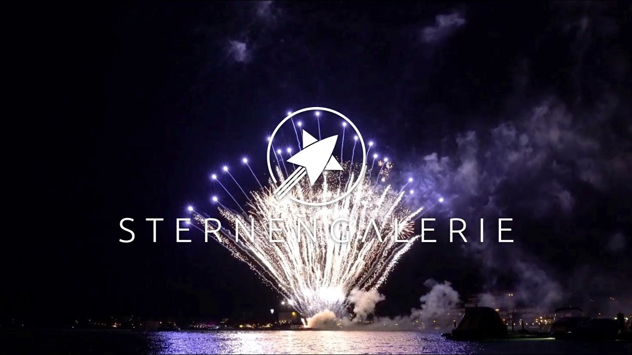 Feuerwerk auf Wasser