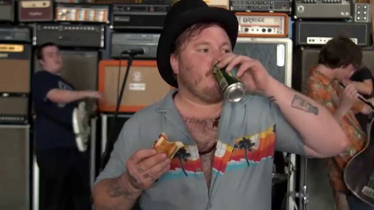 The Superweaks - Kick It