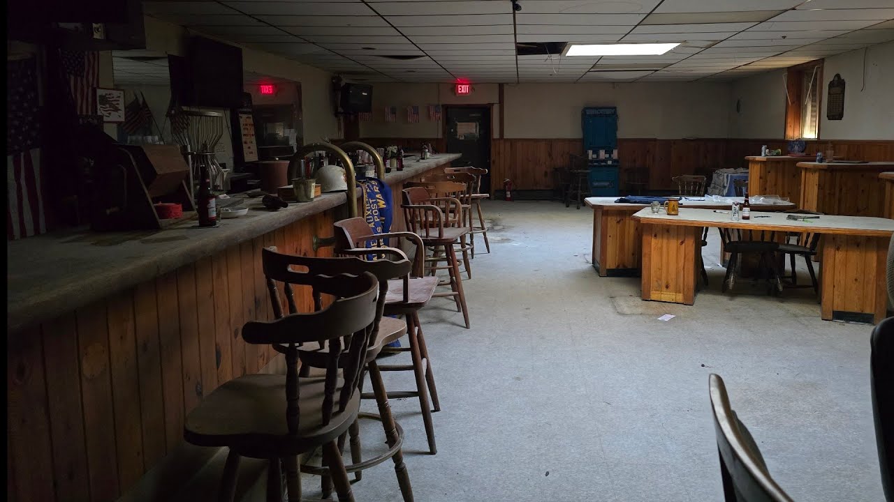 Exploring an Abandoned VFW Post With Everything Left