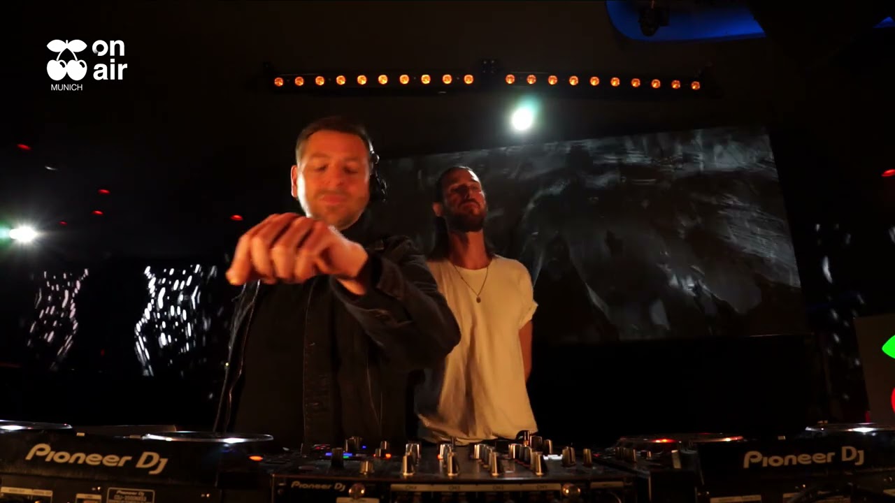 Pacha On Air #10 - Moonbootica
