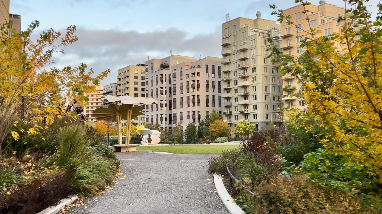 Stockholm Walks: Hagaesplanaden. From building site to lush park. 