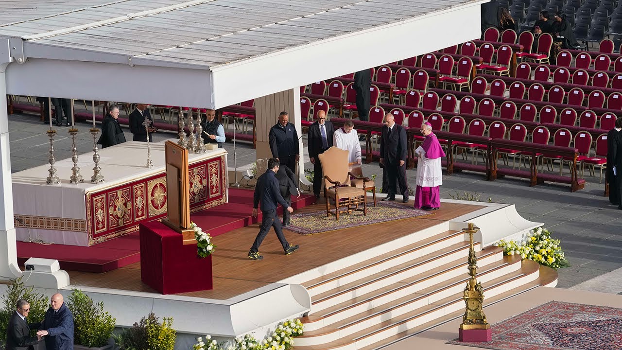 I funerali di Papa Francesco in diretta video da Piazza San Pietro, l'addio a Bergoglio
