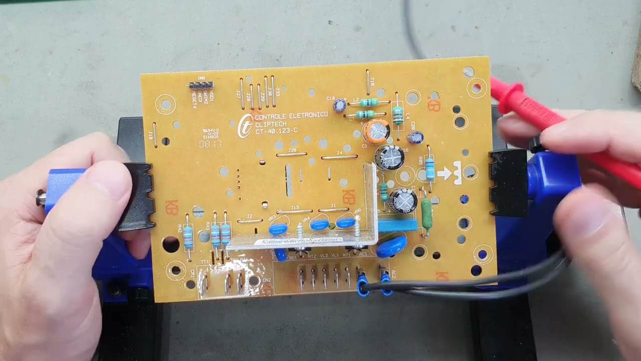 CONSERTO DE PLACA COLORMAQ (NÃO LIGA)