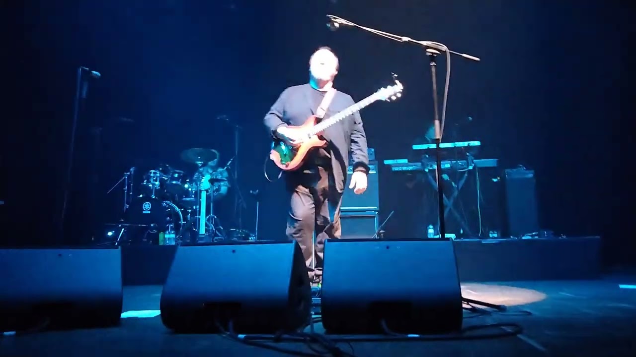 STEVE ROTHERY / MARILLION / DIA 1. CARA A..MISPLACED / ..27.IX.24 RAZZMATAZZ (BARCELONA )