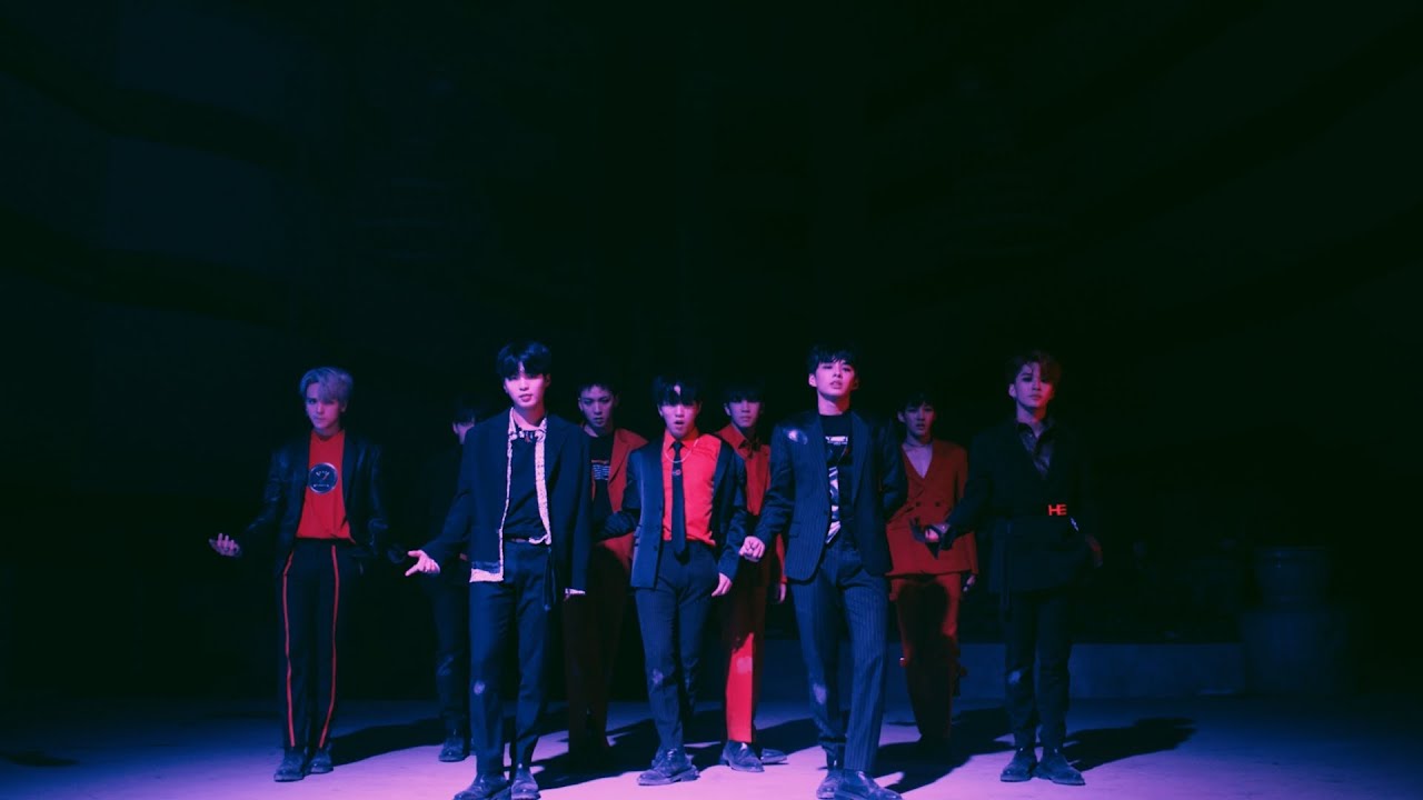 D-CRUNCH(디크런치) - 'Pierrot' Performance ver.
