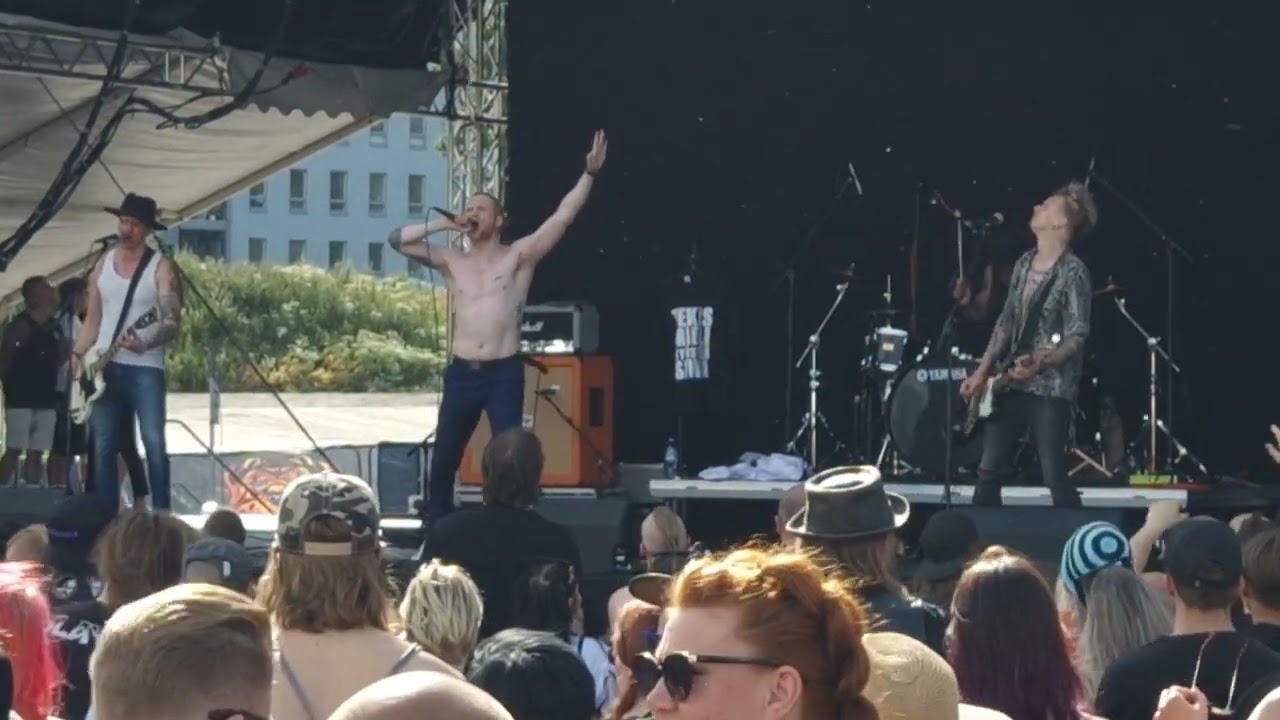 Nyrkkitappelu - Tyttöjen farkut (live @ Sauna Open Air, Tampere) HD
