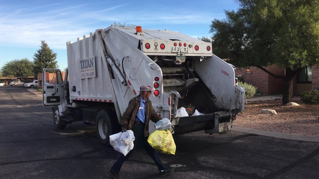 Titan Trash & Recycle ⇨ Leach Alpha Rear Load Garbage Truck