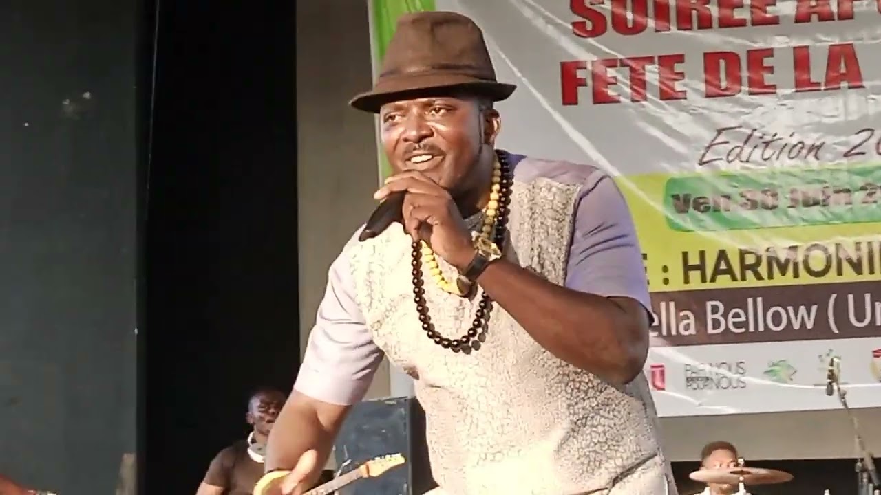 EPEYAME VERSION LIVE AMET GILBERTO,scène BELLA BELLO de Lomé