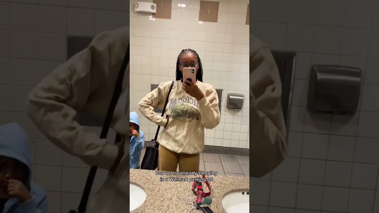 Жизнь в фургоне в Walmart с малышом 🚐 #шорты #кормлениешортами #жизньвфургоне #путешествия