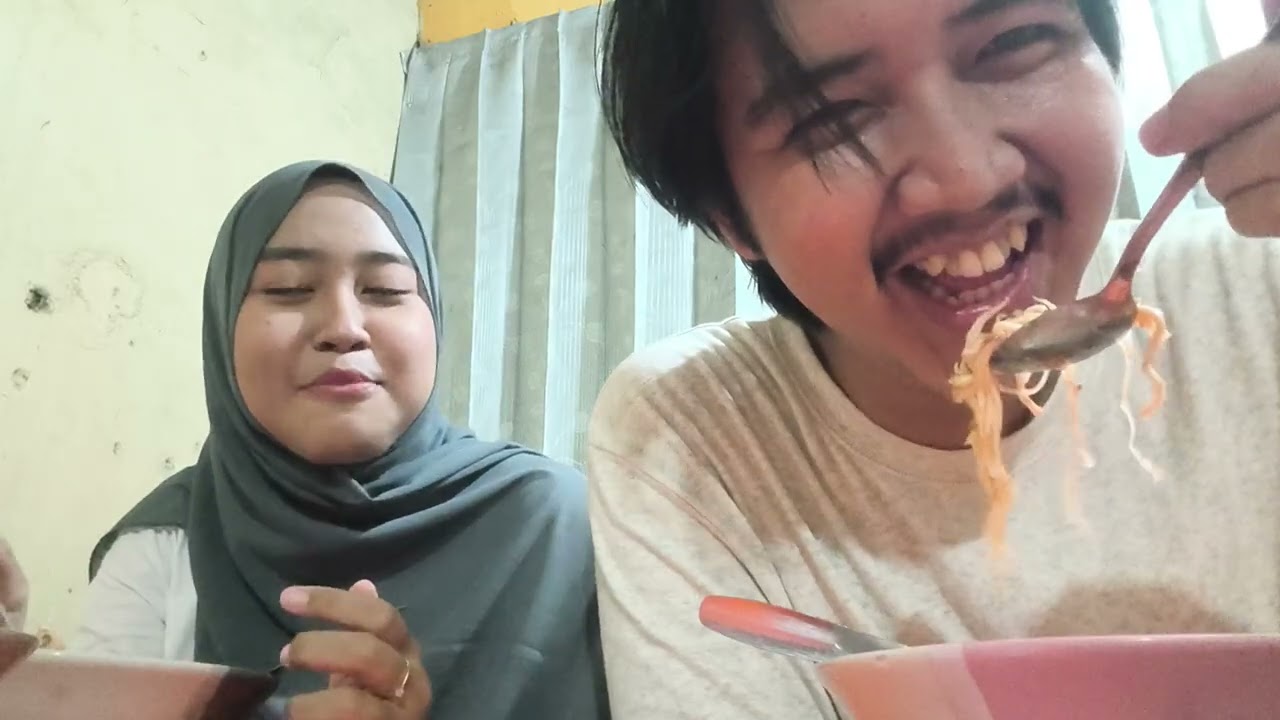 U: mie ayam date tapi bakso 